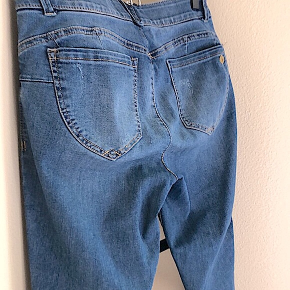 Democracy “Ab”solution Jeans - Picture 5 of 8